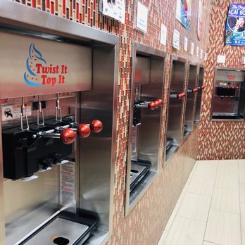 Twist It Top It - Ice Cream & Frozen Yogurt Near Me - Howard Beach, New York