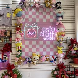 Asia Crafts - Cute photo op