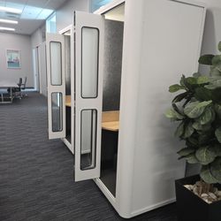 ReadySpaces - Privacy pods for meetings