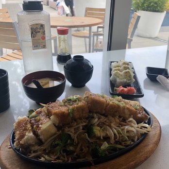 Ono's Sushi - Tofu teriyaki and Avocado roll with miso soup - Sushi Bars Near Me - Abbotsford, British Columbia