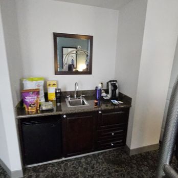 Hilton Garden Inn Jackson Downtown - Hotels Near Me - Jackson, Mississippi
