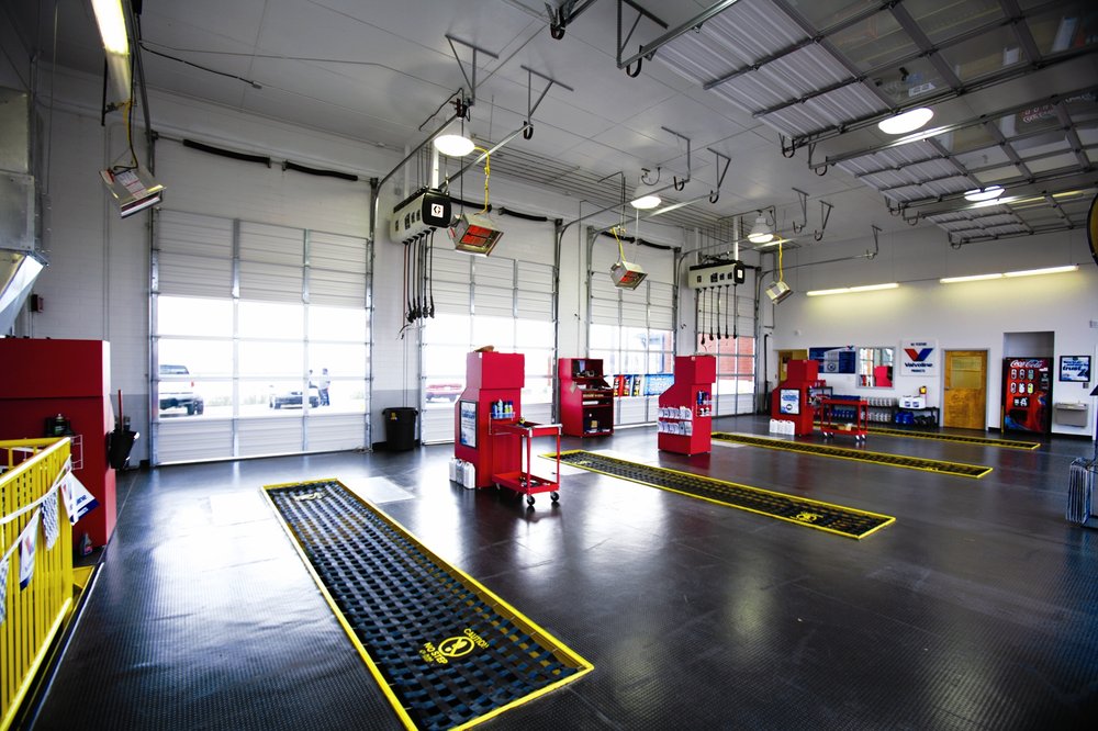 EXPRESS OIL CHANGE & TIRE ENGINEERS 26 Photos & 16 Reviews Auto