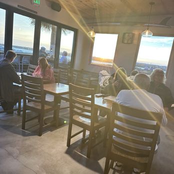 The Beach House Seal Beach - Setting sun - Breakfast & Brunch Near Me - Seal Beach, California The Beach House Seal Beach - Setting sun - Breakfast & Brunch Near Me - Seal Beach, California