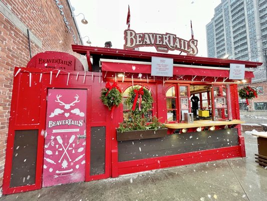 BeaverTails- Queues de Castor (Byward Market) by null