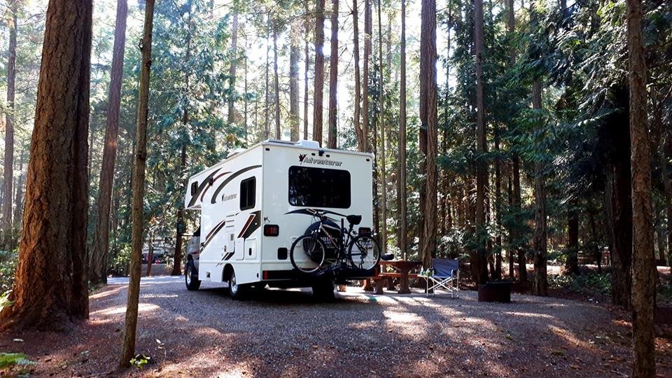 CUSTOM HITCH & RV SERVICE Updated July 2024 1057 Marwood Avenue