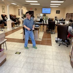 T&T Nails - "Michael" terrible, rude employee