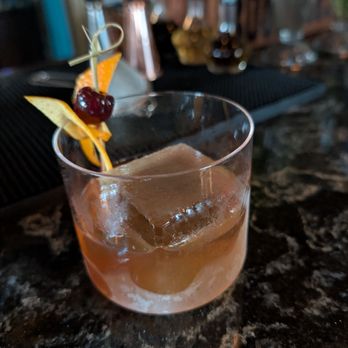 Bellhop - Working lunch - Cocktail Bars Near Me - Orlando, Florida Bellhop - Working lunch - Cocktail Bars Near Me - Orlando, Florida