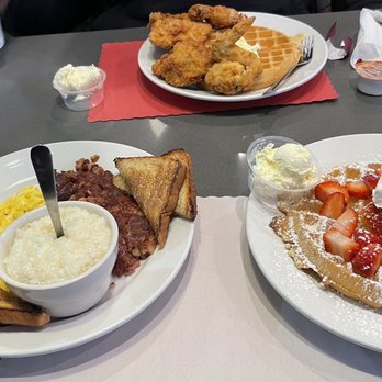 Metro Cafe Diner - Chicken and waffles, corn beef hash, Belgian waffles - Diners Near Me - Stone  Mountain, Georgia