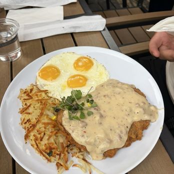 Mama's Egg House - Chicken and gravy - Breakfast & Brunch Near Me - Idyllwild, California Mama's Egg House - Chicken and gravy - Breakfast & Brunch Near Me - Idyllwild, California