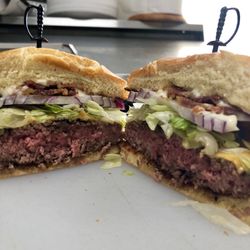 1/2 lb Angus Burger