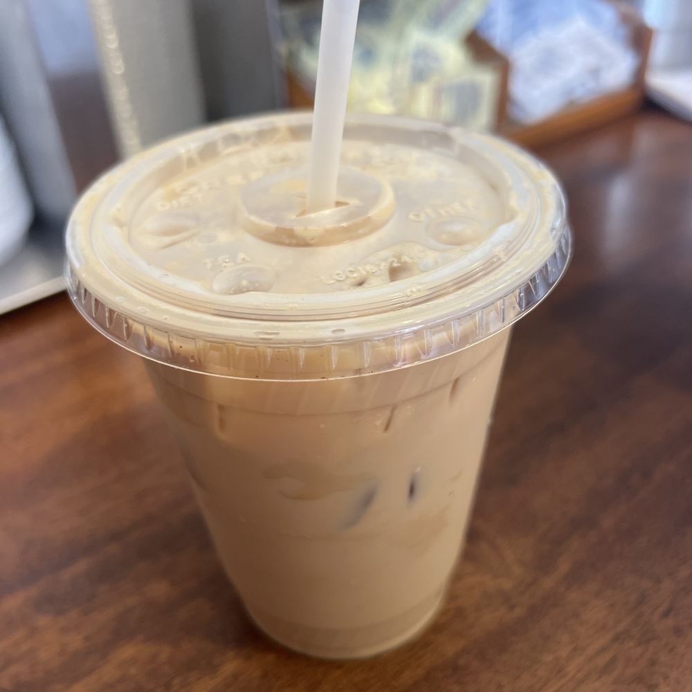 Island Coffee Roasters - Iced vanilla latte - Coffee & Tea Near Me - Nantucket, Massachusetts Island Coffee Roasters - Iced vanilla latte - Coffee & Tea Near Me - Nantucket, Massachusetts