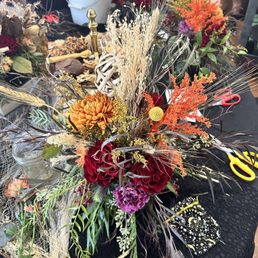 An arrangement I created with the guidance of Lia. She's extremely talented. So patient and quality florals