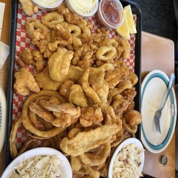 Supreme Seafood Restaurant - Combo fish platter large size - Seafood Near Me - North Branford, Connecticut Supreme Seafood Restaurant - Combo fish platter large size - Seafood Near Me - North Branford, Connecticut