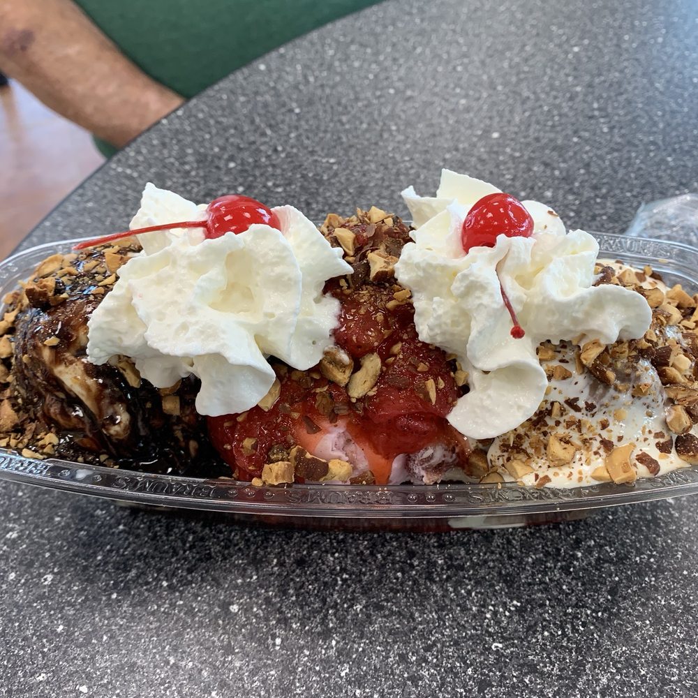 Braums Fresh Market - Mike's banana split - Burgers Near Me - Abilene, Texas Braums Fresh Market - Mike's banana split - Burgers Near Me - Abilene, Texas