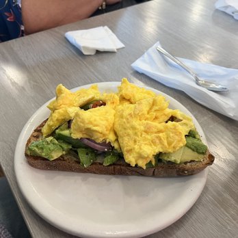 Millie's Cafe - Pasadena - Avocado toast - Breakfast & Brunch Near Me - Pasadena, California