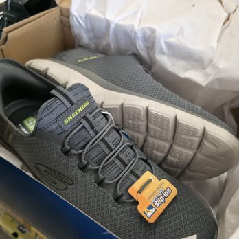 SKECHERS Warehouse Outlet - Shoe Stores Near Me - Phoenix, Arizona SKECHERS Warehouse Outlet - Shoe Stores Near Me - Phoenix, Arizona