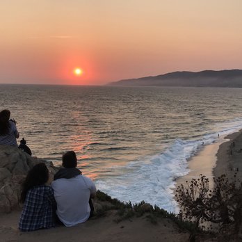 Point Dume State Beach - Beaches Near Me - Malibu, California