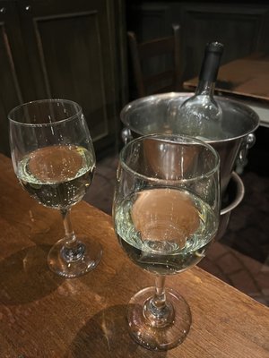 Wienstein & Gavino's by null