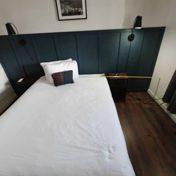 Minecart Motor Lodge - Only two pillows on the bed. - Hotels Near Me - Montrose, Colorado Minecart Motor Lodge - Only two pillows on the bed. - Hotels Near Me - Montrose, Colorado