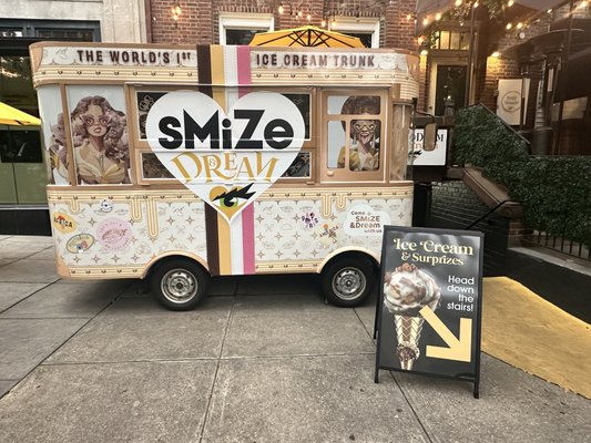 SMiZE and DREAM Flavor Studio by null