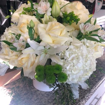 Sayla Flowers - Florists Near Me - Los Angeles, California