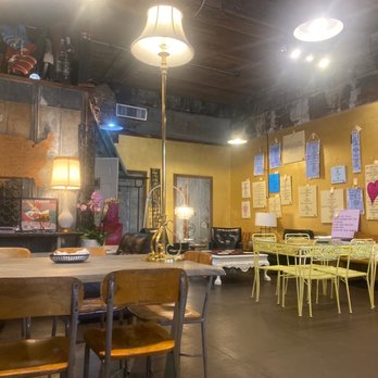 Pour@322 - Coffee & Tea Near Me - Belleville, Illinois Pour@322 - Coffee & Tea Near Me - Belleville, Illinois