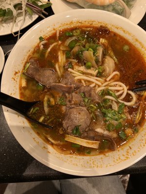 Pho Linh by null