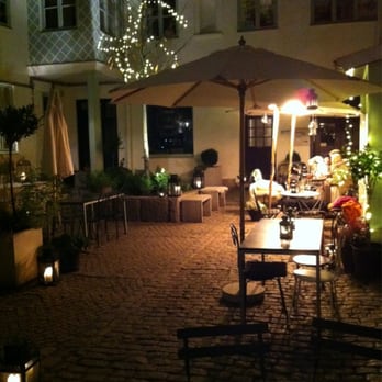 FORSSÉN ÖBERG - Champagnebar - Cozy on a winter evening - Champagne Bars Near Me - Gothenburg, O