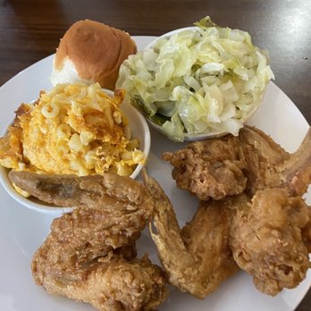 Cafe 209 - 3 wing dinner, mac & cheese, cabbage, dinner roll. - Cafes Near Me - Augusta, Georgia