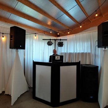 Easy Events - DJs Near Me