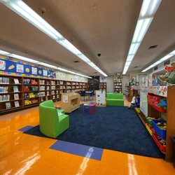New York Public Library - Soundview Library - Children's section