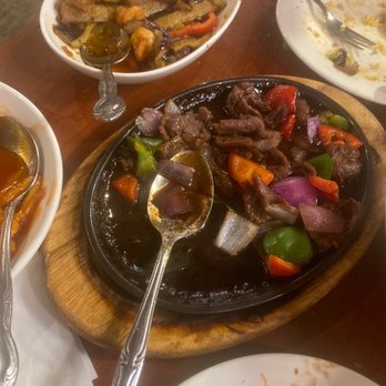 Banana Island - Sizzling Beef - Thai Near Me - Daly City, California