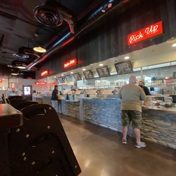 Phil's BBQ - Easy to pick up an order - Barbeque Near Me - Temecula, California