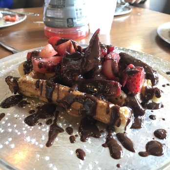 Zinneken's - Harvard Square - strawberry + banana + chocolate waffle - Belgian Near Me - Cambridge, Massachusetts Zinneken's - Harvard Square - strawberry + banana + chocolate waffle - Belgian Near Me - Cambridge, Massachusetts