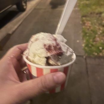 Crank and Dasher - Blueberry goatcheese ice cream - Desserts Near Me - Duluth, Minnesota