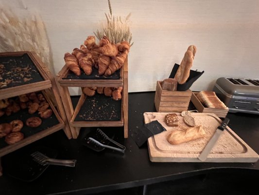 Maison Astor Paris, Curio Collection by Hilton by null