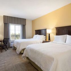 Hampton Inn & Suites San Bernardino - Guest room
