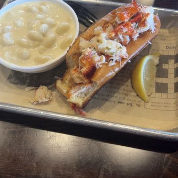 Gaskins Barbecue and Lobster - Ghetto lobster roll and Mac and Smokehouse Mac & Cheese - Barbeque Near Me - Lakeland, Florida Gaskins Barbecue and Lobster - Ghetto lobster roll and Mac and Smokehouse Mac & Cheese - Barbeque Near Me - Lakeland, Florida