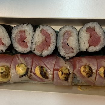 312 Fish Market - Torched Tuna Maki Special and Tuna Roll - Sushi Bars Near Me - Chicago, Illinois 312 Fish Market - Torched Tuna Maki Special and Tuna Roll - Sushi Bars Near Me - Chicago, Illinois