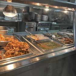 Manila Wok & Grill - Food bar