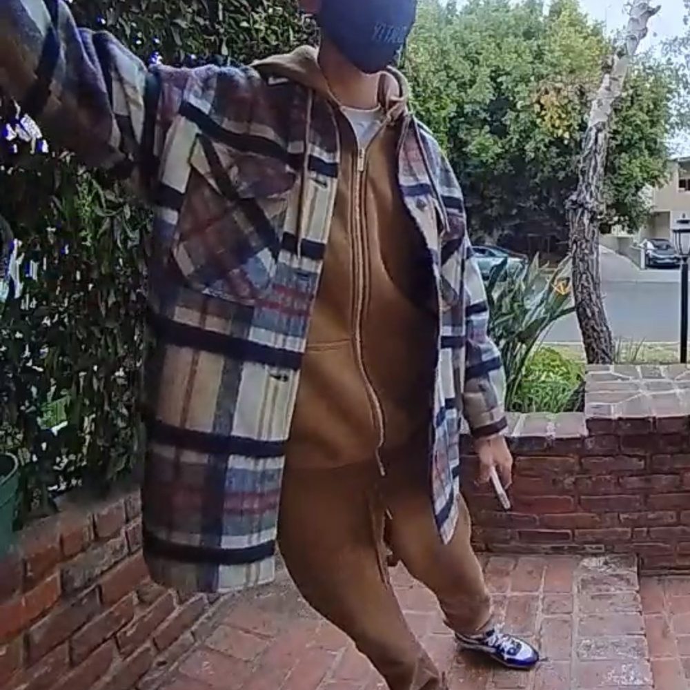 T&N Remodeling - Employee Aiden showing up on my door step unannounced today to threaten me by saying "I will make your life hell." - General Contractors Near Me - Sherman Oaks, California T&N Remodeling - Employee Aiden showing up on my door step unannounced today to threaten me by saying "I will make your life hell." - General Contractors Near Me - Sherman Oaks, California