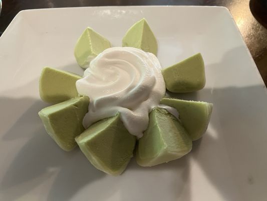 Yellowfinn Grill & Sushi Bar by null