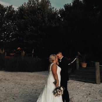 Shelby Clowers Photography - Wedding Photo - Event Photography Near Me Shelby Clowers Photography - Wedding Photo - Event Photography Near Me