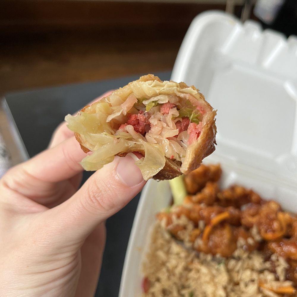 China Star - 3. Roast Pork Egg Roll - Chinese Near Me - Roeland Park, Kansas China Star - 3. Roast Pork Egg Roll - Chinese Near Me - Roeland Park, Kansas
