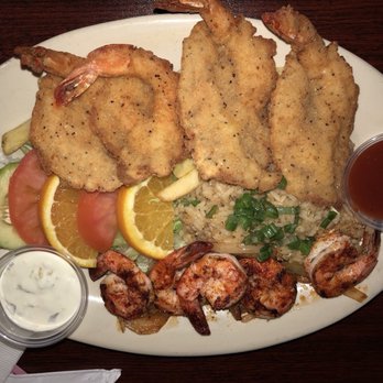 Ostioneria Michoacan - Fried shrimp...must say the shrimp needs to be deveined. - Seafood Near Me - McAllen, Texas Ostioneria Michoacan - Fried shrimp...must say the shrimp needs to be deveined. - Seafood Near Me - McAllen, Texas