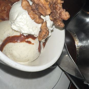 South Beverly Grill - Hot fudge Sunday. - New American Near Me - Beverly Hills, California South Beverly Grill - Hot fudge Sunday. - New American Near Me - Beverly Hills, California