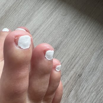 Bijou Nails & Spa - Eyelash Service Near Me - Glendale, California