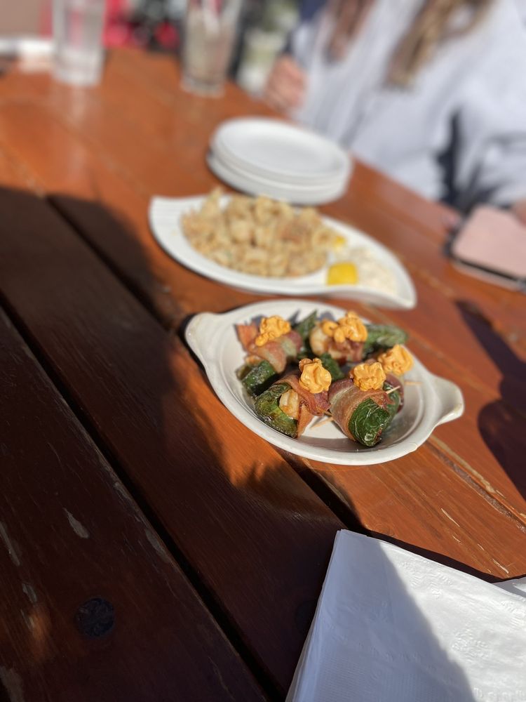 Za’s Lakefront Za’s Lakefront