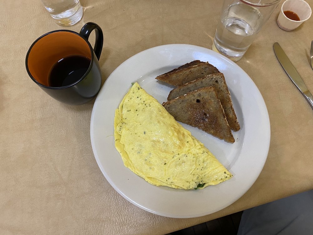 THE KITCHEN COUNTER & CAFE Updated August 2024 15 Photos & 13