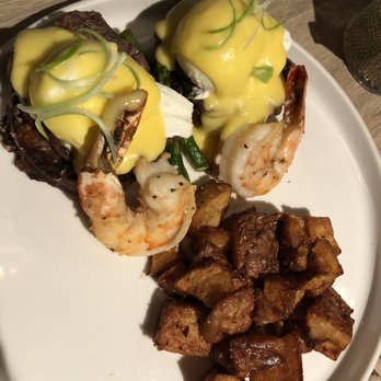 The Rustik Fork - Filet mignon Benny with shrimp - Gastropubs Near Me - Riverside, California